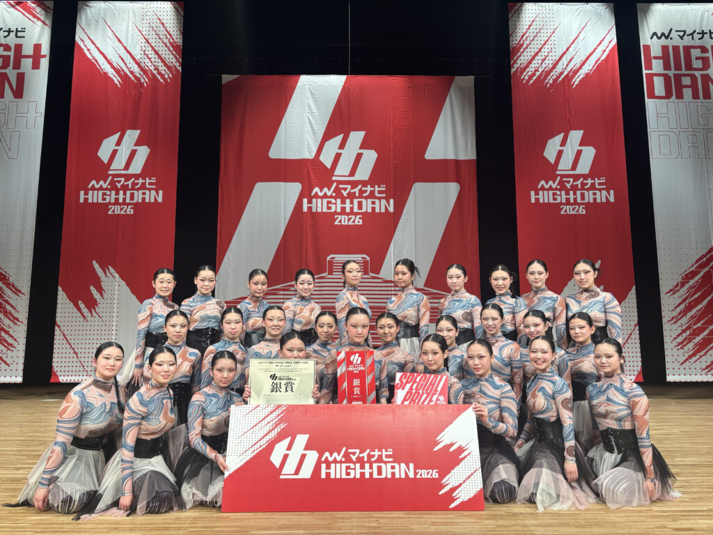 [LARGE 銀賞]樟蔭高等学校 / TEAM 樟蔭