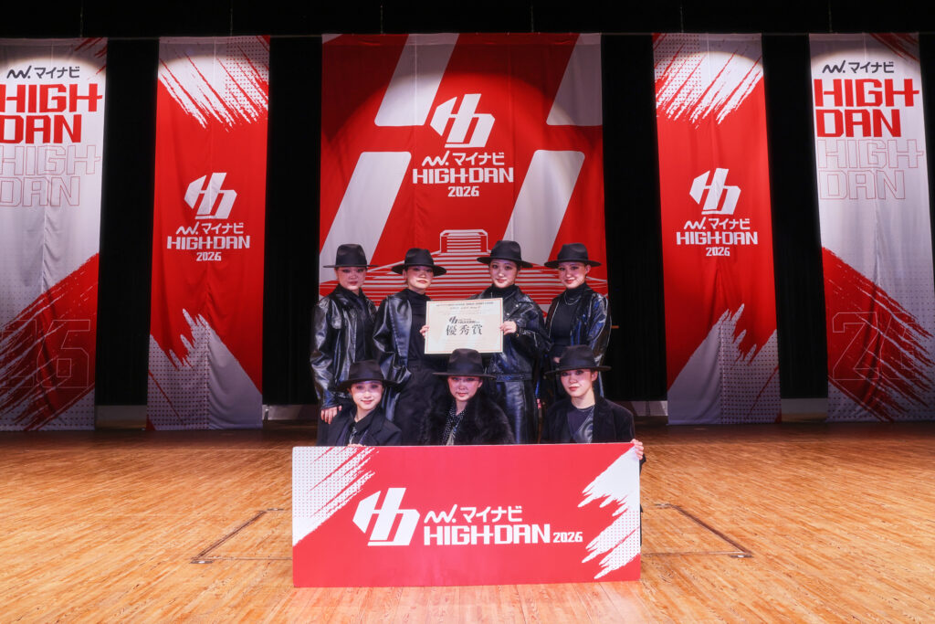 [SMALL 優秀賞 2000pt]浦和学院高等学校 / Red Glitter