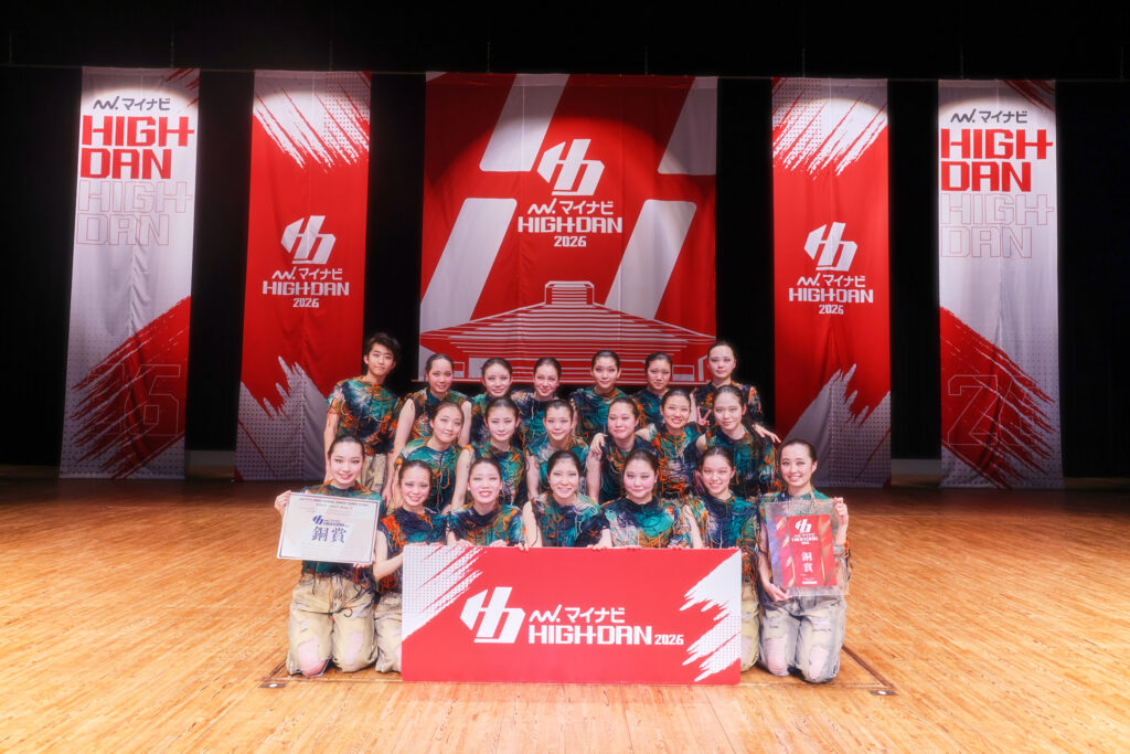 [LARGE 銅賞]朋優学院高等学校 / 白ツメ草